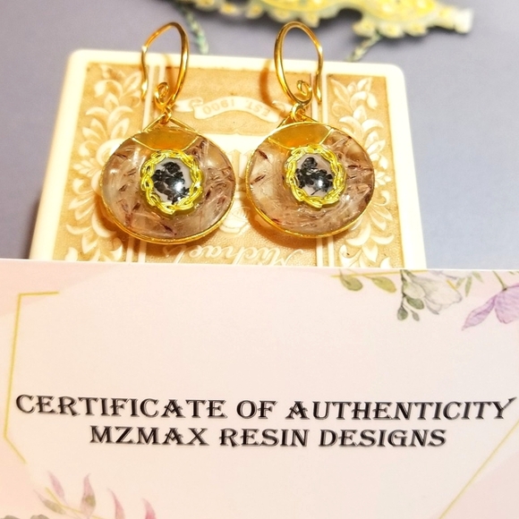 MzMax Resin Designs Jewelry - MzMax CATTAIL FRAMED BLACK HEATHER Resin Designs Earrings
